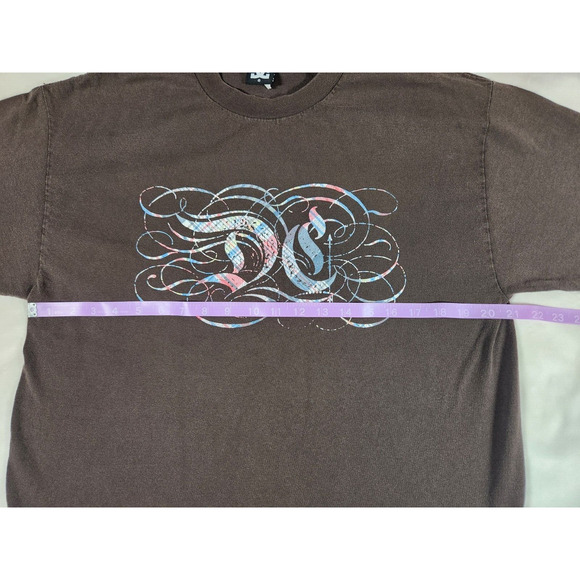 Sz L Y2K DC Shoes Co Tshirt Brown Logo Short Sleeve Skate Tee Size Large Vtg - Picture 5 of 11